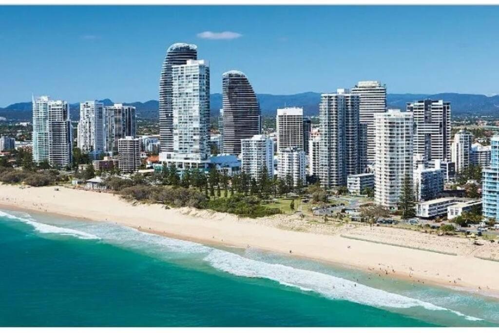 גולד קוסט Broadbeach Victoria Square מראה חיצוני תמונה